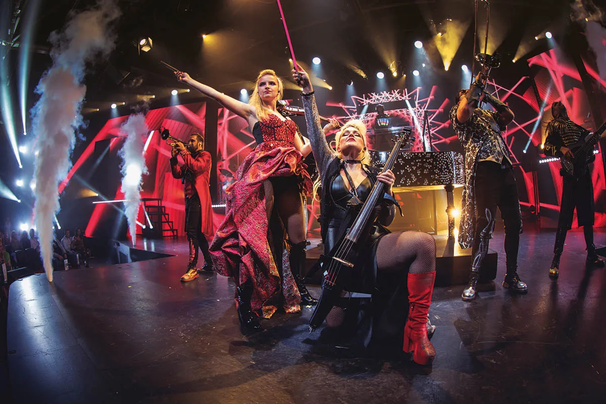 Zdjęcie WAH Madrid: &iquest;El show musical y gastron&oacute;mico que necesitas vivir?