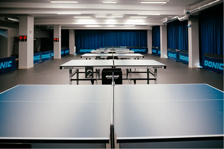 Zdjęcie Gdzie zagrać w tenis stołowy w Krakowie? Sprawdź najlepsze miejsca