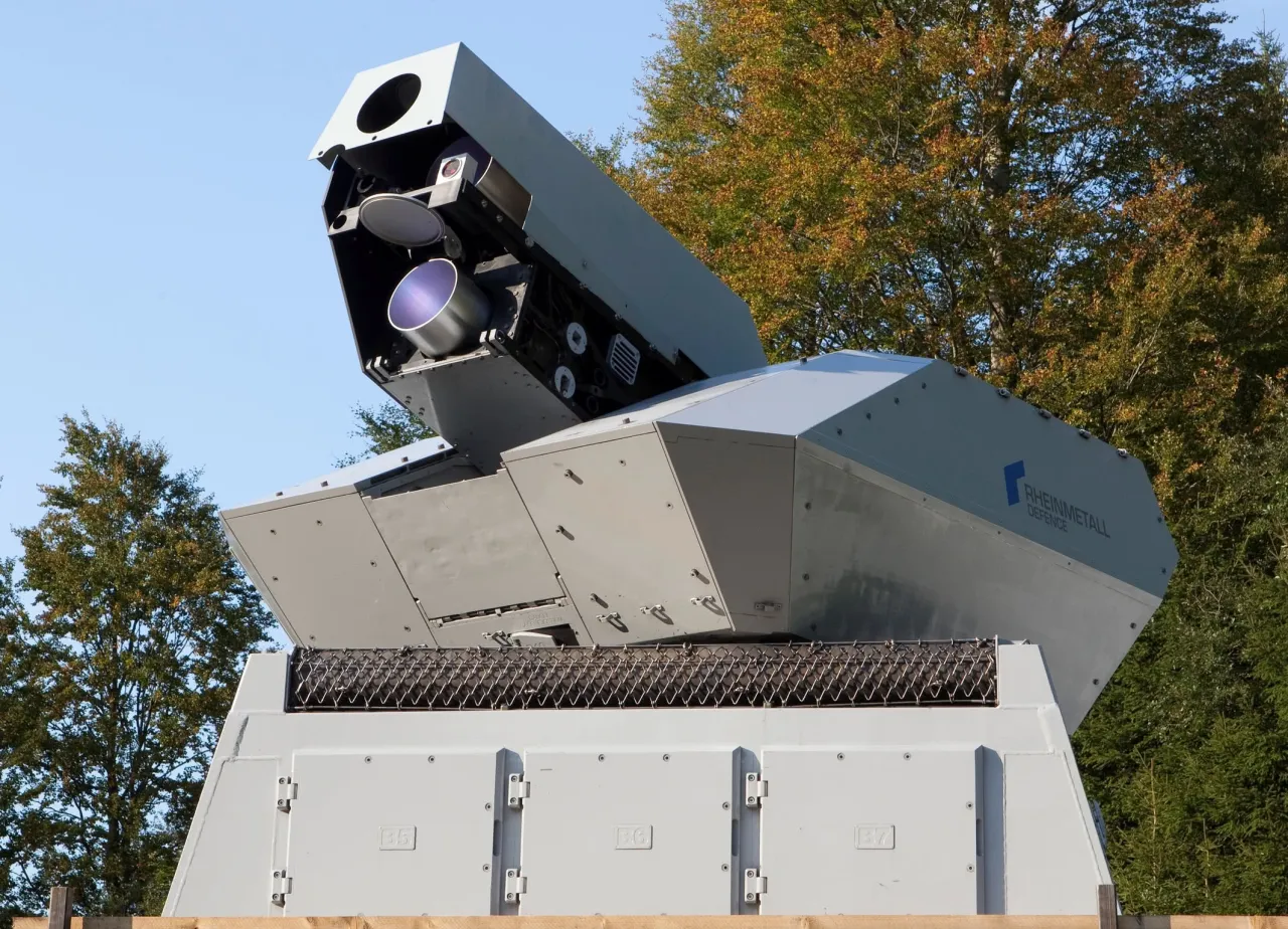 Zdjęcie Działo laserowe 3 - Przyszłość wojskowej technologii obronnej