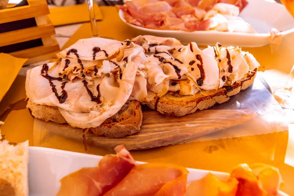 Zdjęcie Alberobello: Gdzie zjeść? Polecane restauracje i smaki Apulii