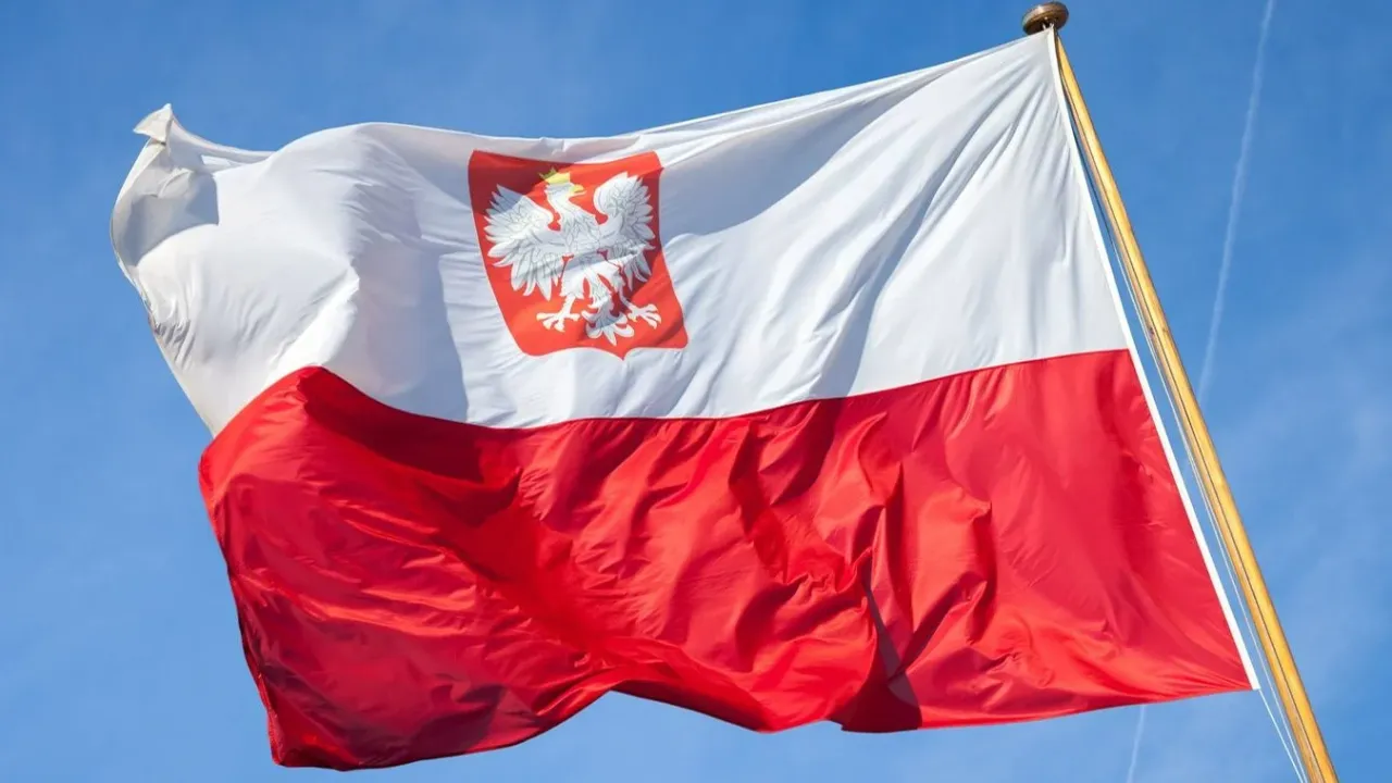 Zdjęcie Jak się pisze z okazji - prawidłowe użycie i przykłady życzeń