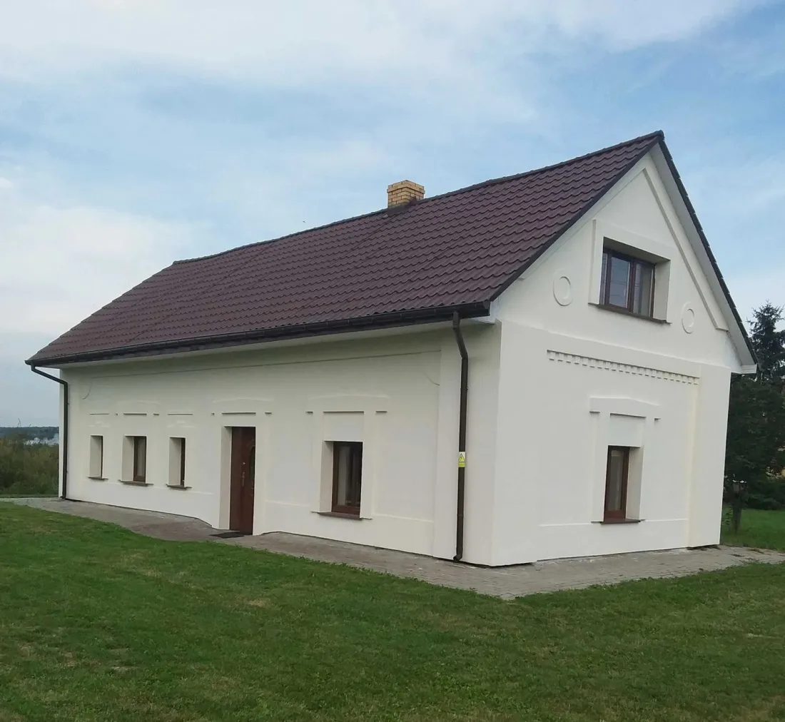 Zdjęcie Ile kosztuje dom dla samotnej matki? Koszty, dofinansowania i praktyczne porady
