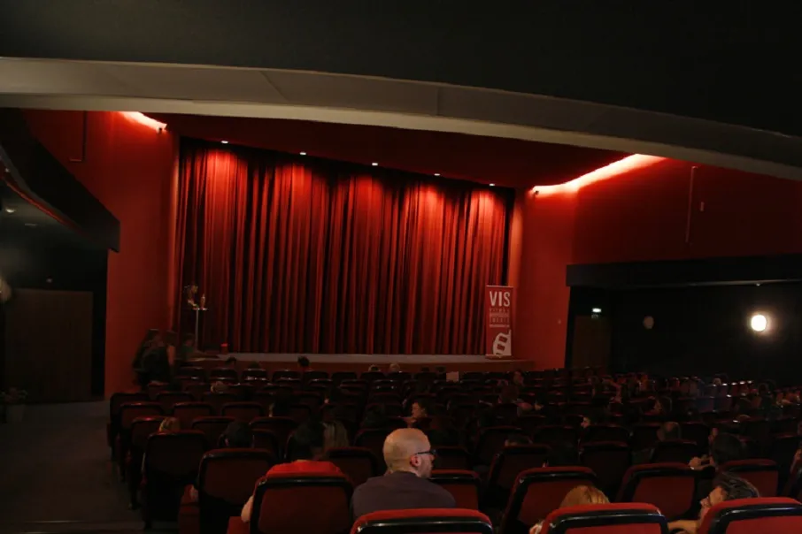 Zdjęcie Historia religii w filmach dostępnych na Vider - duchowa podróż przez ekran
