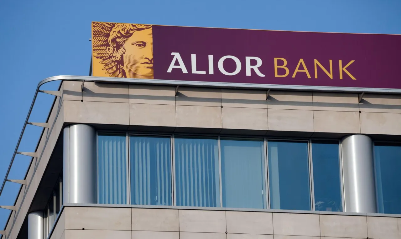 Zdjęcie Czy Alior Bank widzi chwilówki? Wpływ na zdolność kredytową