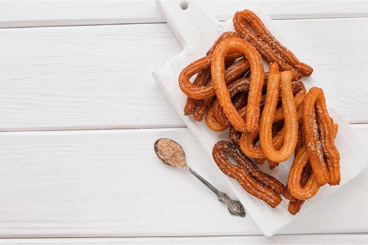 Zdjęcie Jak się wymawia churros? Odkryj poprawną wymowę w polskim i hiszpańskim