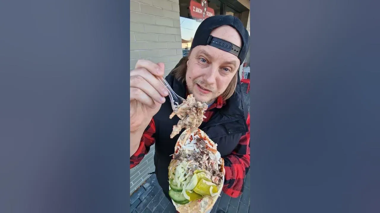 Zdjęcie Kebab Kryspinów z jakim sosem? Odkryj najlepsze połączenia smakowe