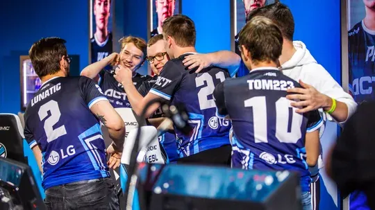 Zdjęcie Team Kinguin: Wzloty i upadki polskiej legendy e-sportu