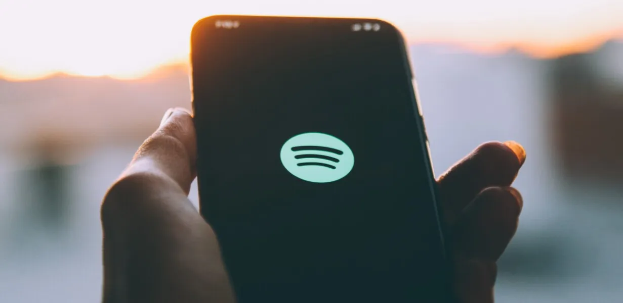 Zdjęcie Ile urządzeń może korzystać ze Spotify Premium? Odkryj ograniczenia i możliwości