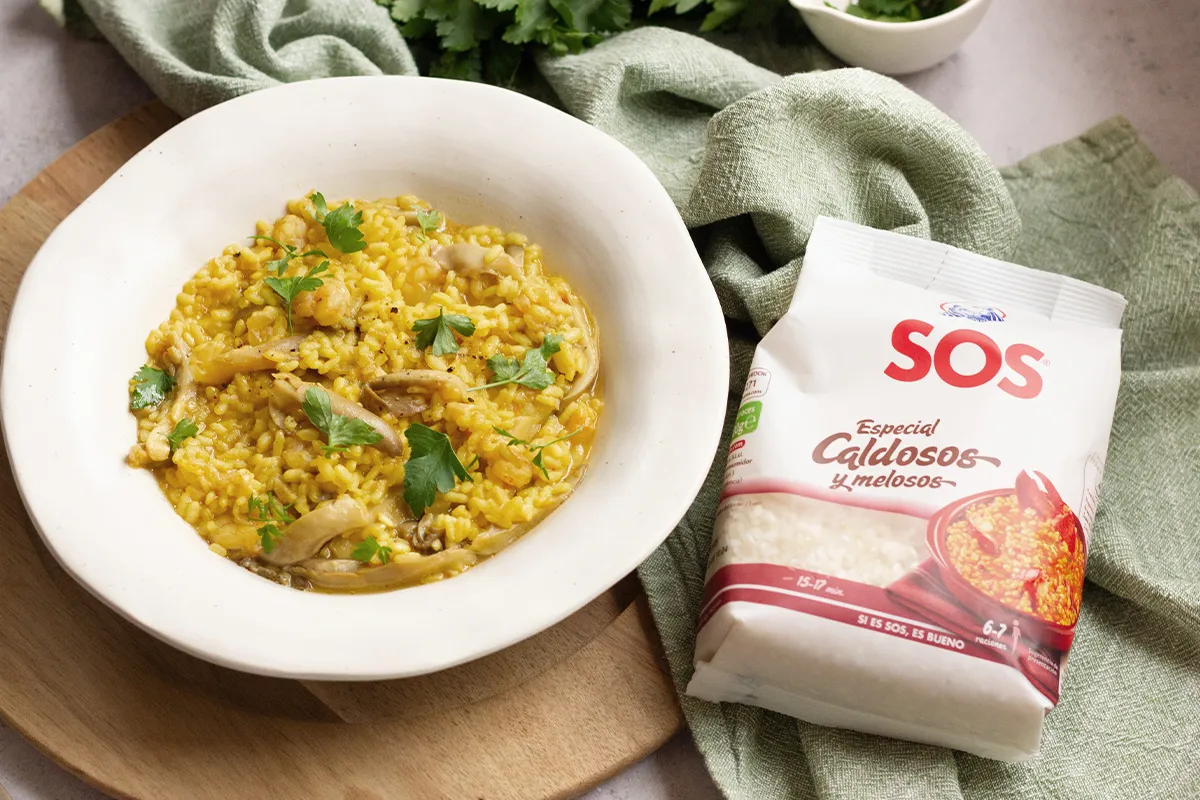 Zdjęcie Arroz con setas y gambas congeladas: receta rápida y deliciosa