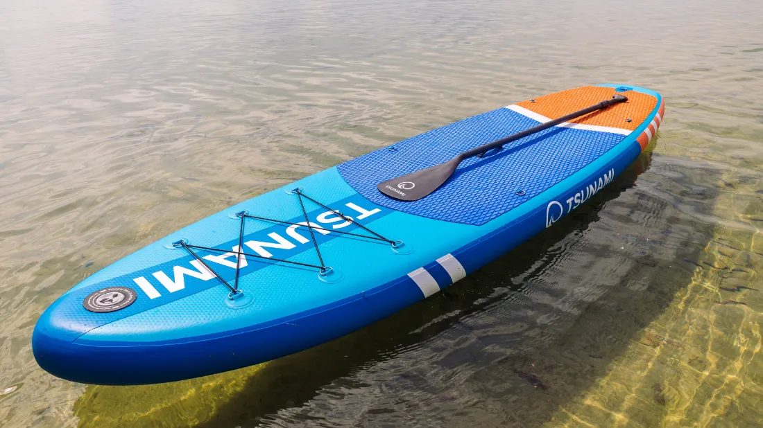 Zdjęcie Dmuchana deska do pływania: Jak wybrać idealną? Poradnik