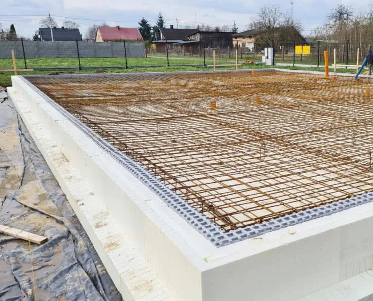 Zdjęcie Zbrojenie ściany fundamentowej: uniknij kosztownych błędów w budowie