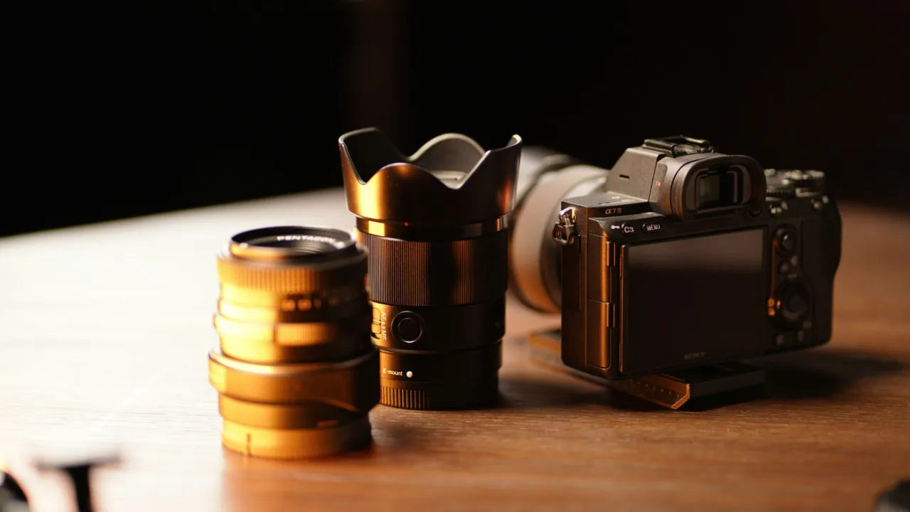 Zdjęcie Cena lustrzanki: Ile kosztuje i czy warto kupić w 2024?