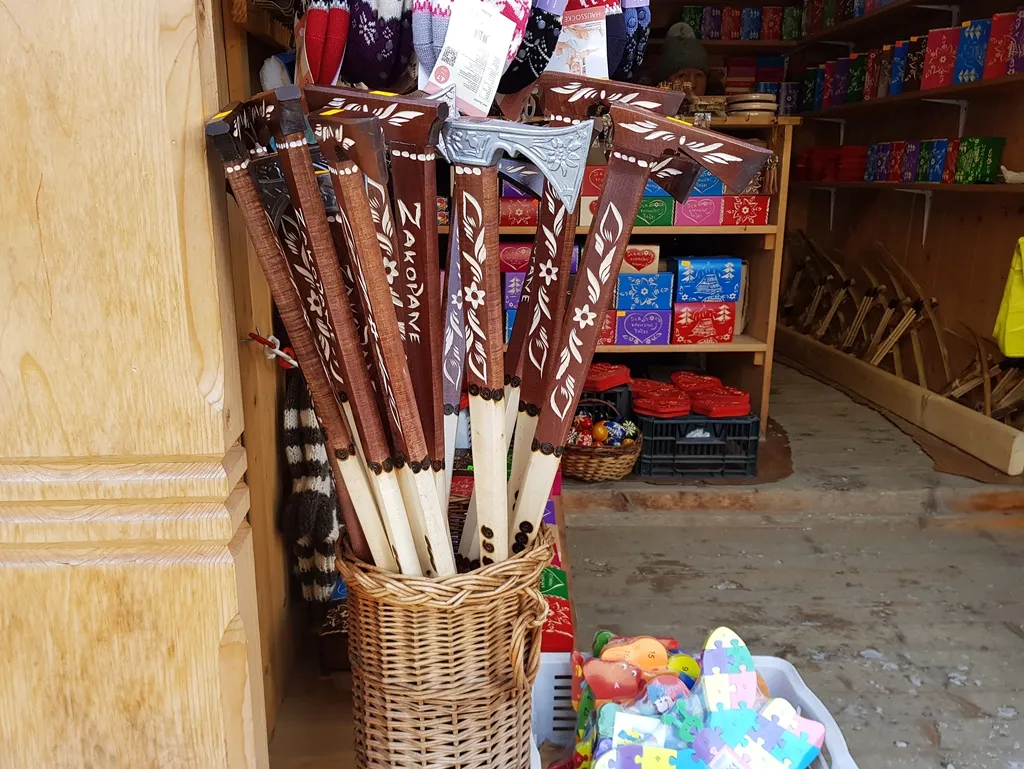 Zdjęcie Najciekawsze pamiątki i produkty regionalne, które warto przywieźć z Zakopanego