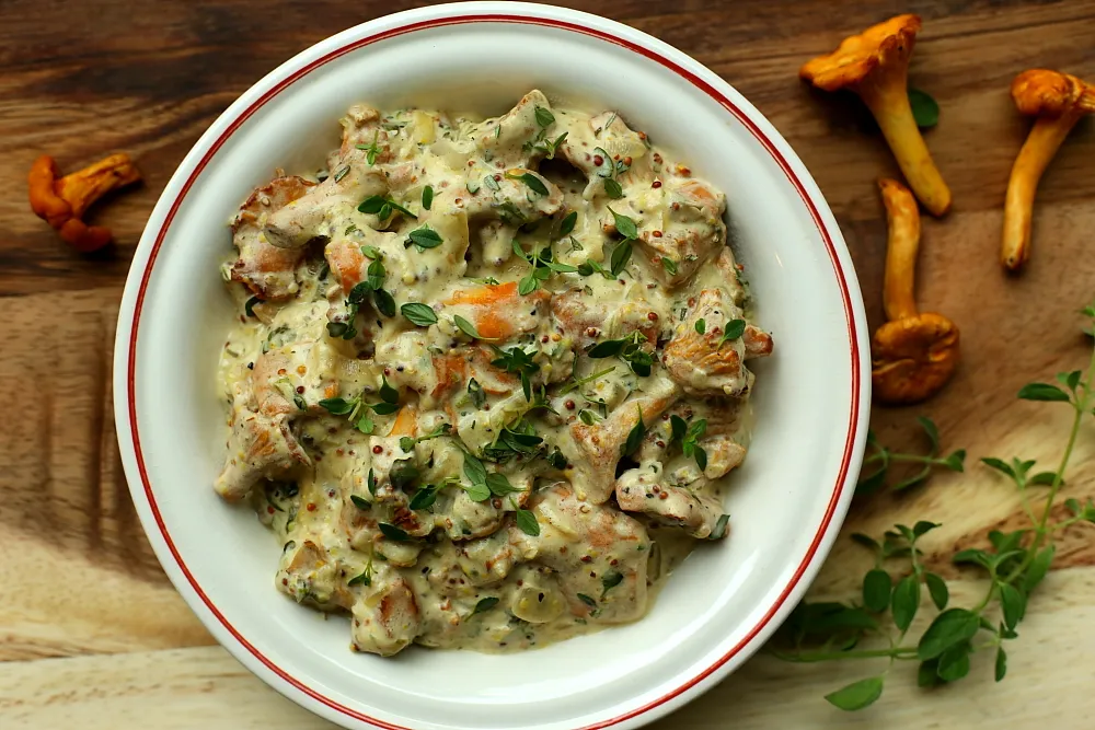 Zdjęcie Sos kurkowy z czym podać: idealne połączenia, które zachwycą smakami