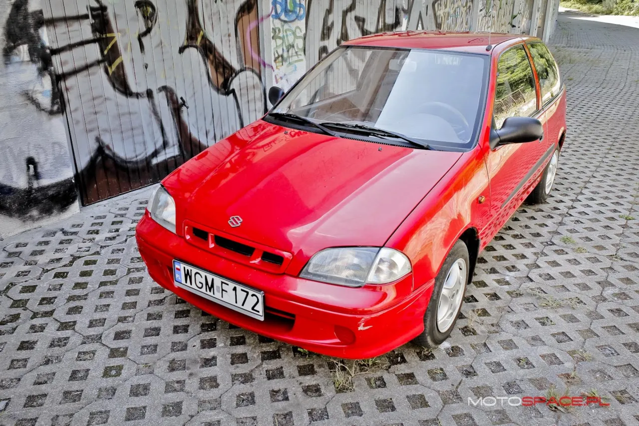 Zdjęcie Czym najlepiej polerować auto, aby uniknąć zarysowań i uszkodzeń?
