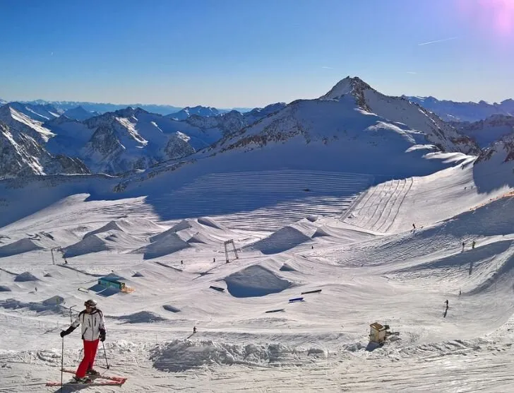 Zdjęcie Najlepsze snowparki w Polsce: Gdzie jeździć na nartach i snowboardzie?
