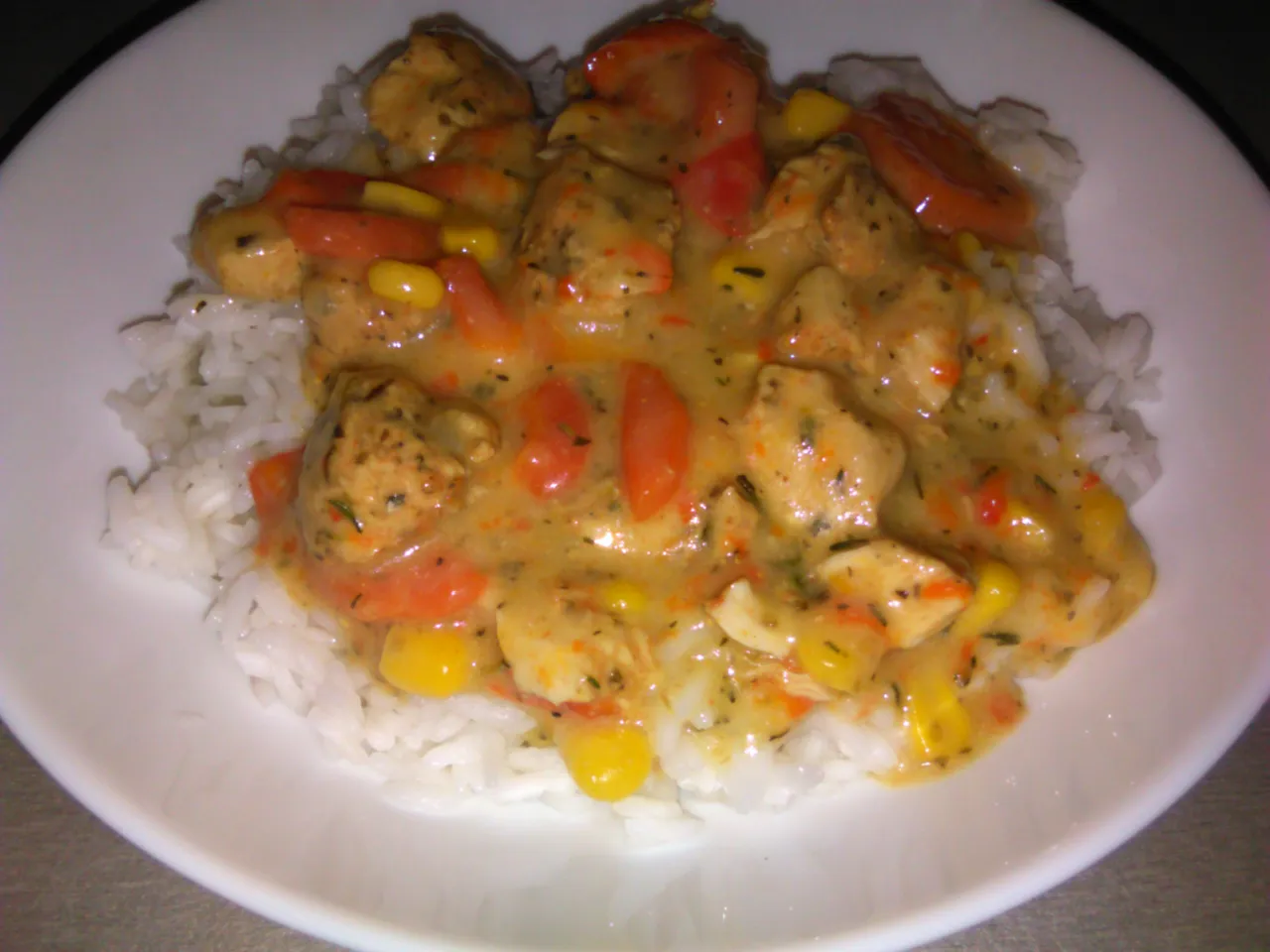 Zdjęcie Gulasz drobiowy - prosty przepis na pyszne danie na każdą okazję