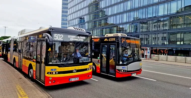 Zdjęcie Rozkład jazdy autobusu 502 w Warszawie – sprawdź godziny kursowania