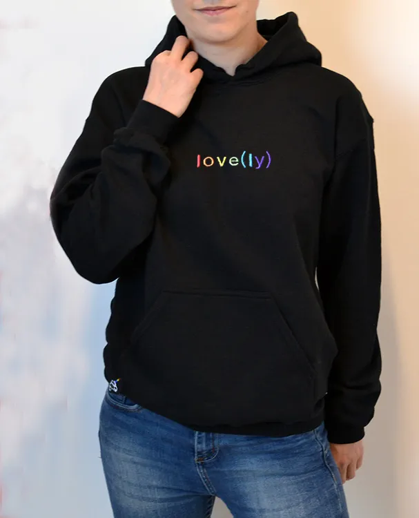 Zdjęcie Bluzy miłość o co chodzi – odkryj ich popularność i stylizacje