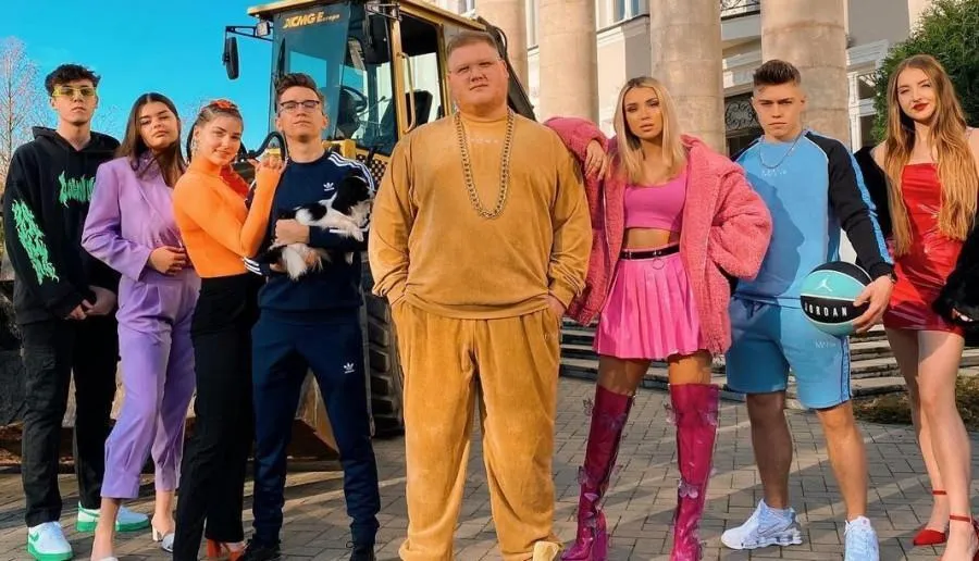 Zdjęcie Ile kosztuje bilet na koncert Team X? Ceny i rodzaje wejściówek