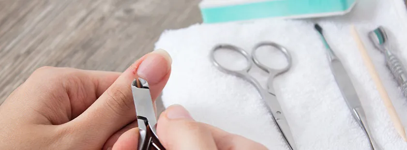 Zdjęcie Jak dezynfekować narzędzia do manicure, aby uniknąć zagrożeń dla zdrowia?