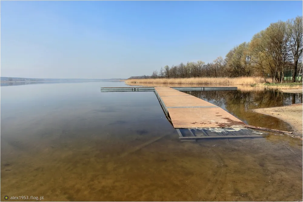 Zdjęcie Jezioro Dolskie Wielkie - najlepsze atrakcje i sposoby na relaks w naturze