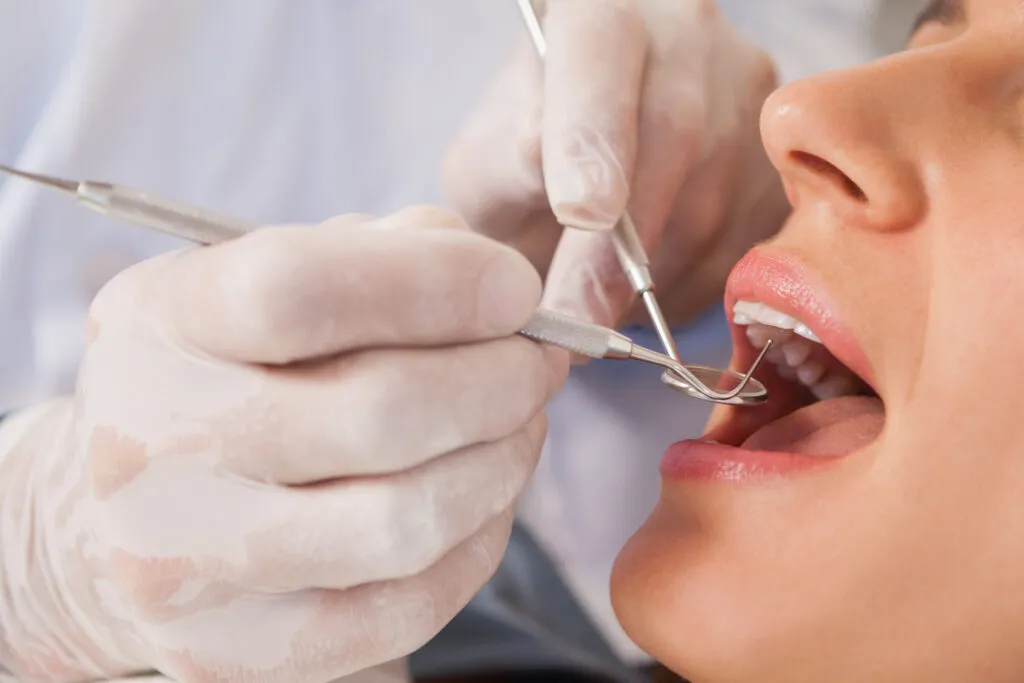 Zdjęcie Czy prywatny dentysta może wystawić L4? Sprawdź, co musisz wiedzieć