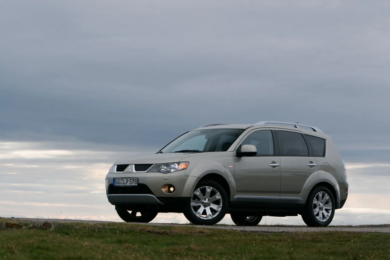 Zdjęcie Mitsubishi Outlander: jakie silniki oferują najlepszą wydajność?