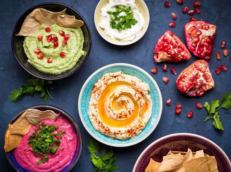 Zdjęcie Hummus skąd pochodzi? Odkryj jego fascynującą historię i korzenie