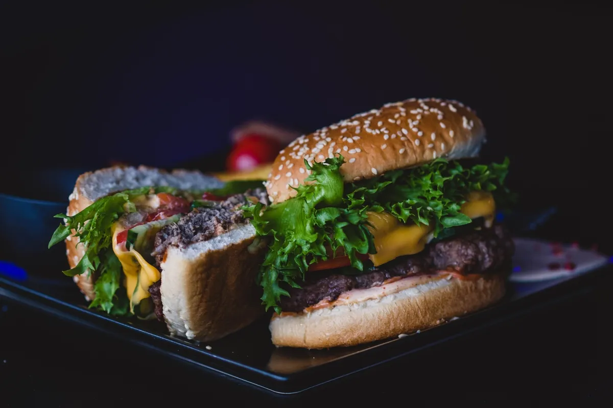 Zdjęcie Jakie przyprawy do burgera? Odkryj sekrety idealnego smaku