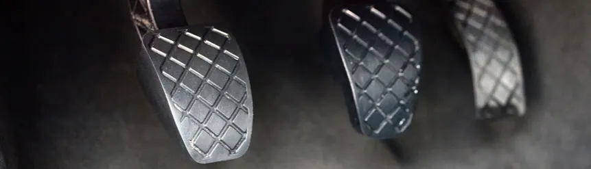 Zdjęcie ¿Te patina el embrague del coche? Causas y soluciones efectivas