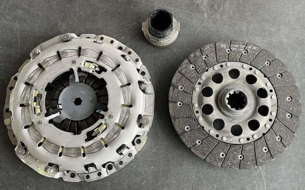 Zdjęcie Cómo saber si el embrague está fallando y evitar costosas reparaciones