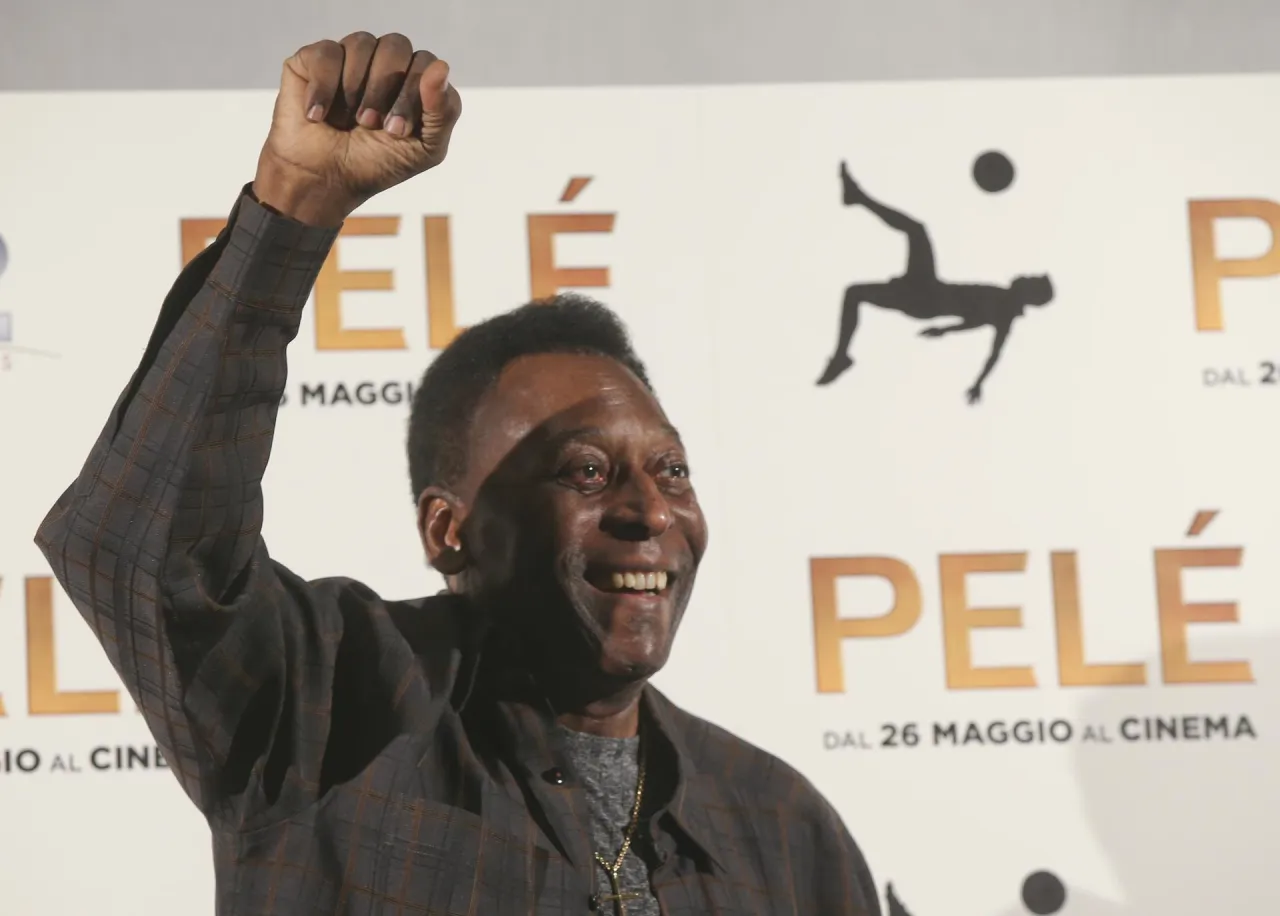 Zdjęcie Pelé i jego liczne żony: historia życia prywatnego oraz zarobków legendy sportu
