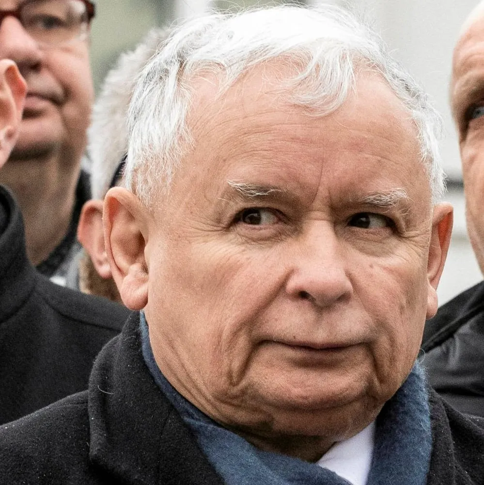 Zdjęcie Do czego zmierza PiS? Analiza ich wpływu na media i sądownictwo