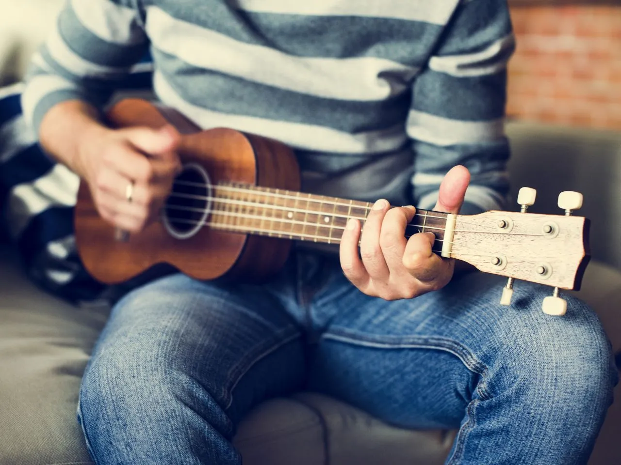 Zdjęcie Jak dobrze nastroić ukulele i uniknąć najczęstszych błędów