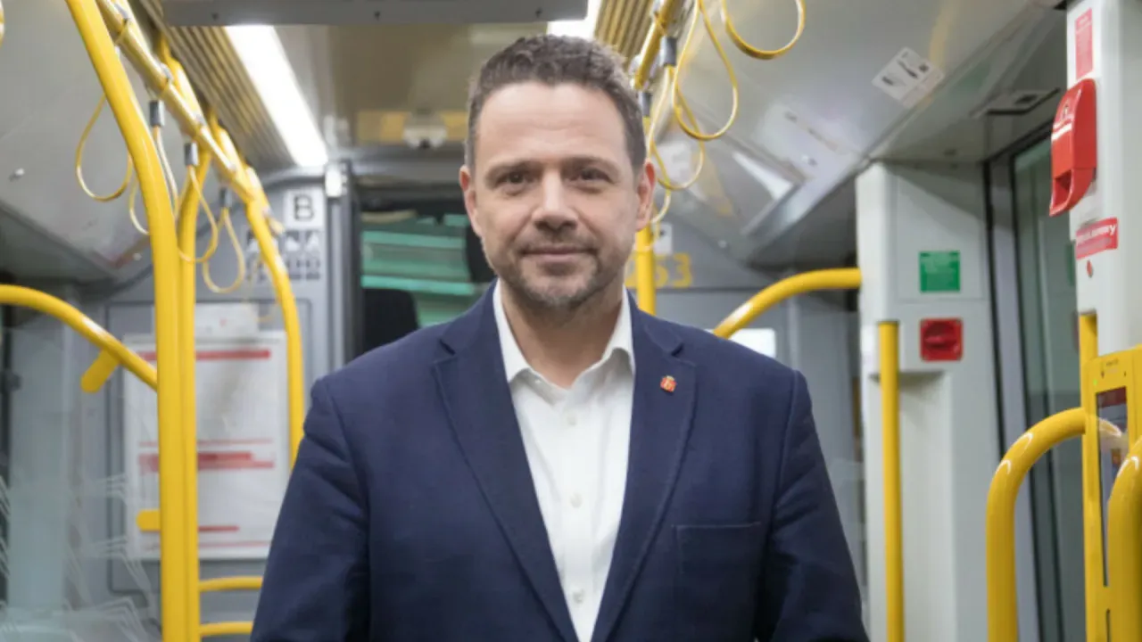 Zdjęcie Gdzie się urodził Rafał Trzaskowski? Zaskakujące fakty o jego życiu