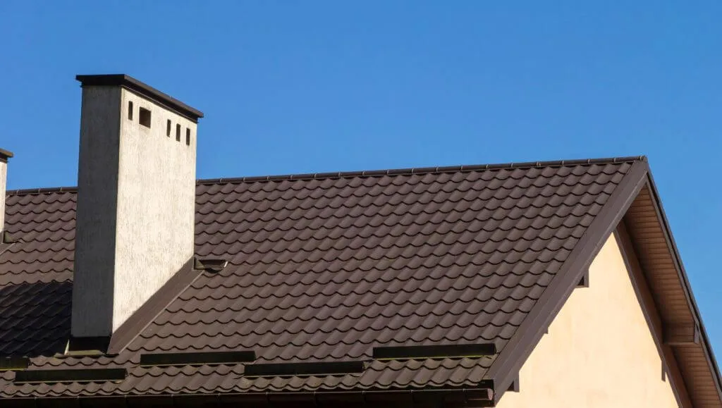 Zdjęcie Jaki minimalny spadek dachu? Poznaj kluczowe wymagania i normy