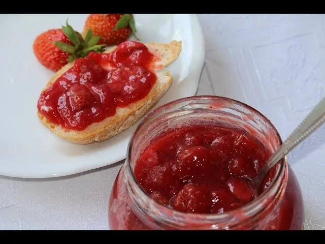 Zdjęcie Przepis na dżem z truskawek z pektyną: Domowy smak w 4 krokach