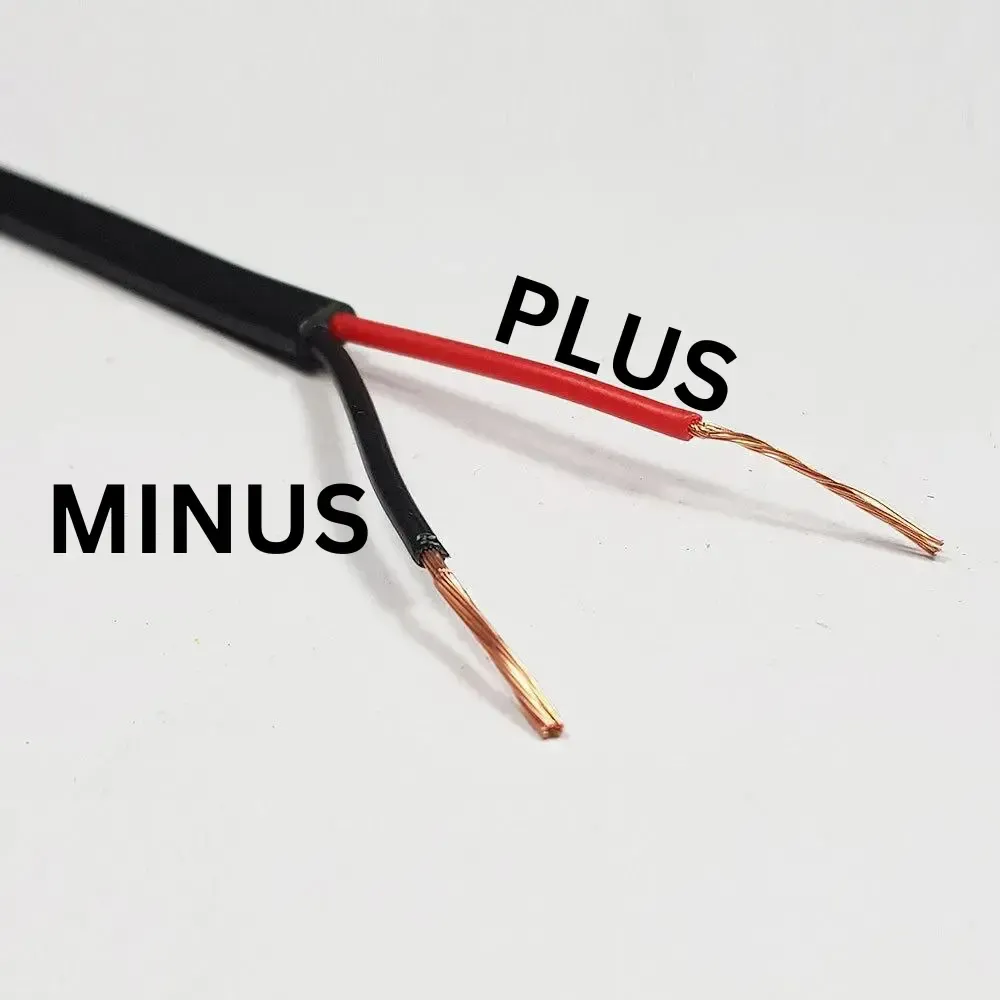 Zdjęcie Jak sprawdzić który kabel to plus, by uniknąć niebezpieczeństwa elektrycznego