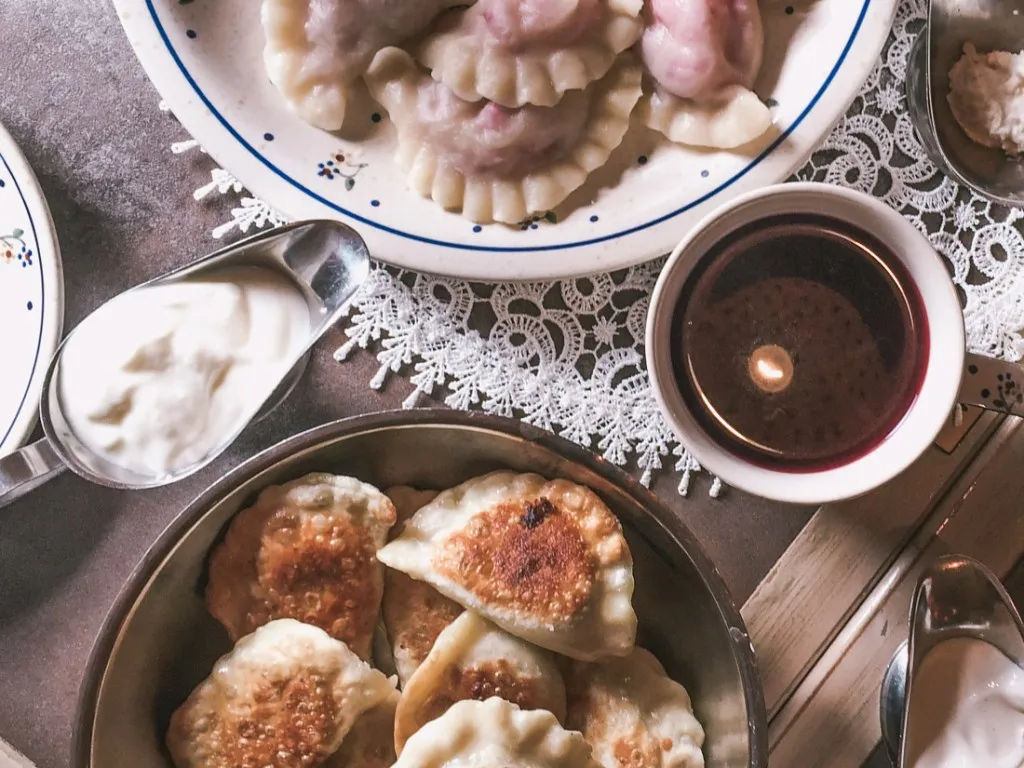 Zdjęcie Gdzie zjeść w Warszawie? Odkryj najlepsze restauracje i smaki