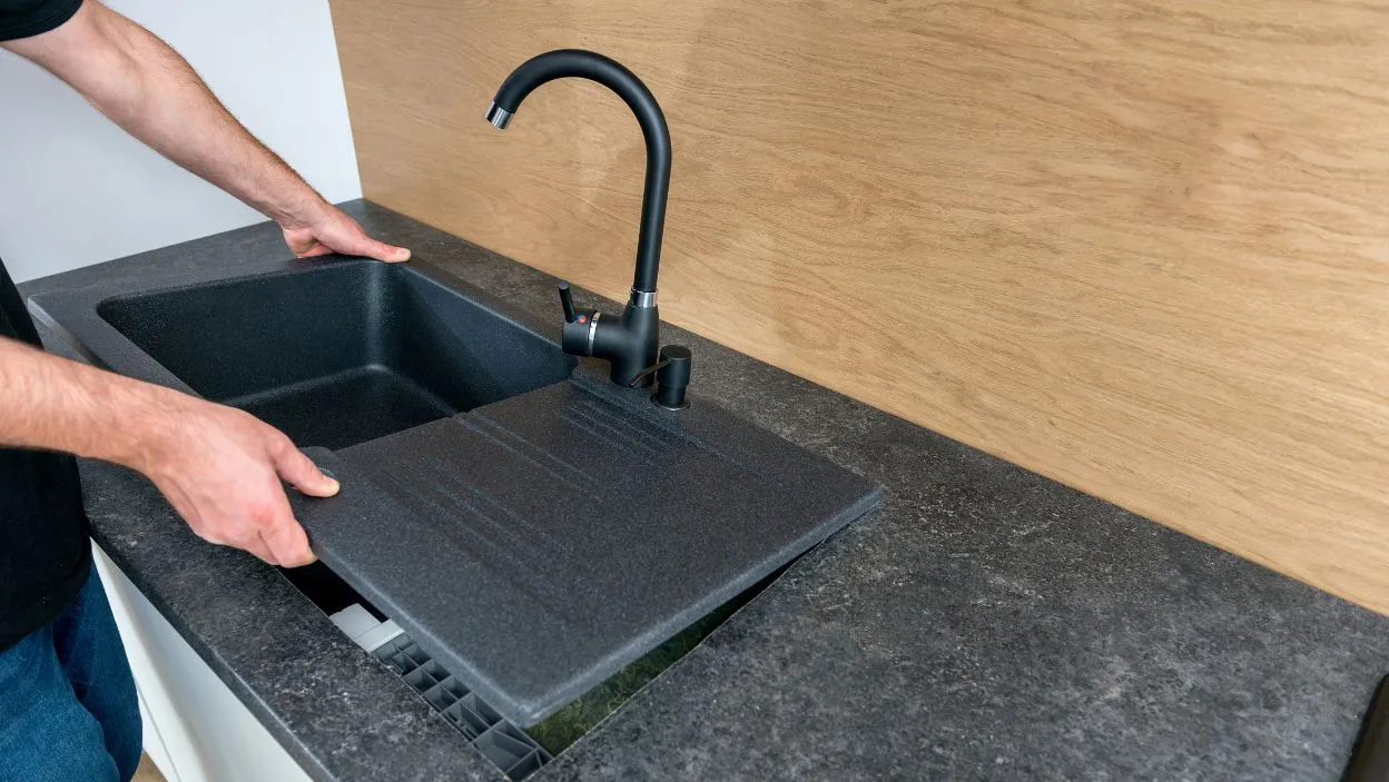 Zdjęcie Samodzielny montaż zlewu: Poradnik krok po kroku