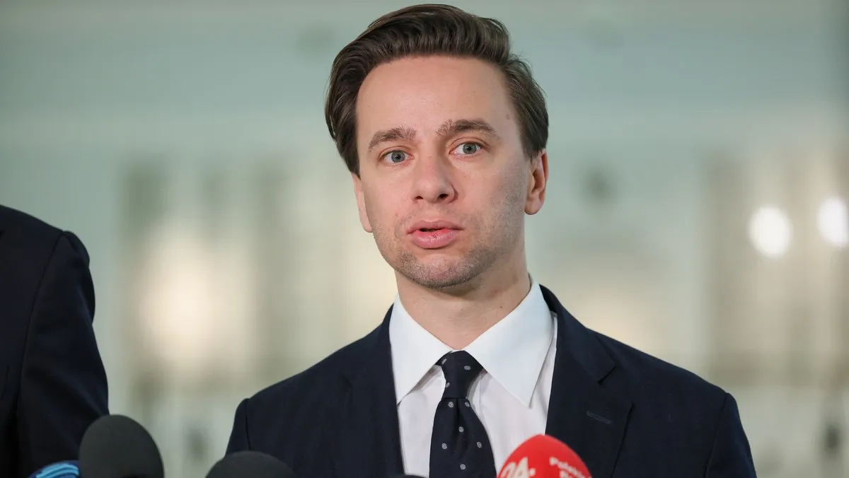 Zdjęcie Kogo popiera Bosak? Oto kontrowersyjne wybory polityczne i ich skutki