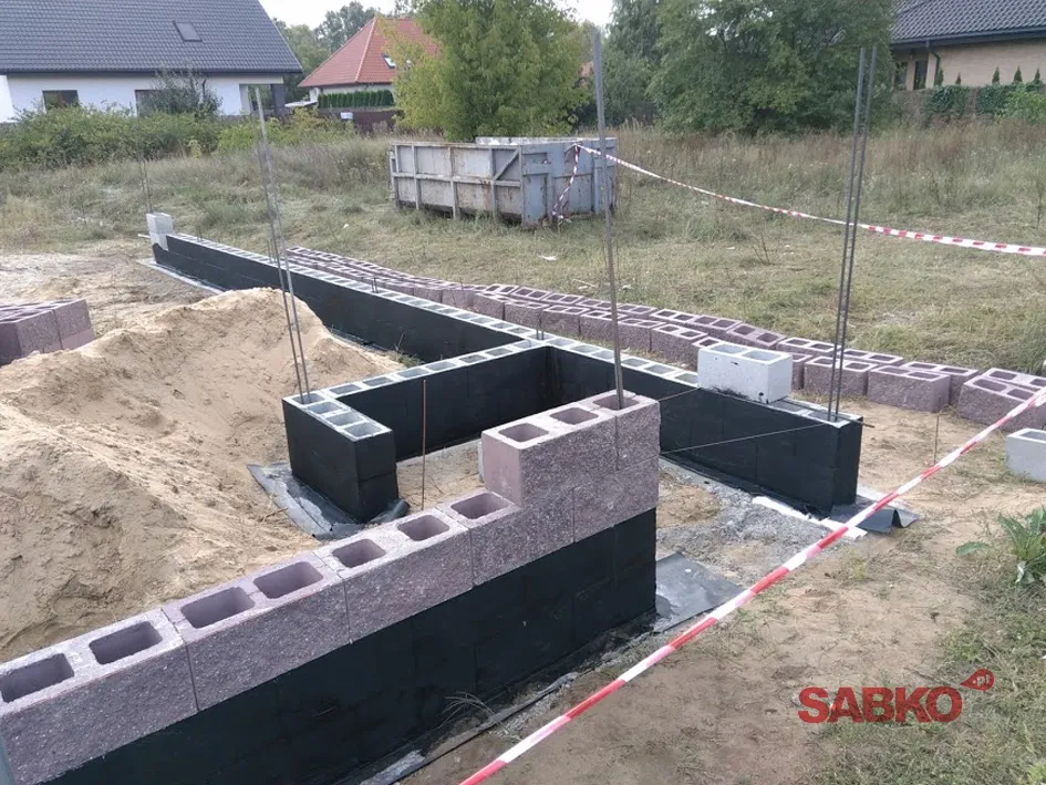 Zdjęcie Jakie zbrojenie pod ogrodzenie zapewni trwałość i stabilność?