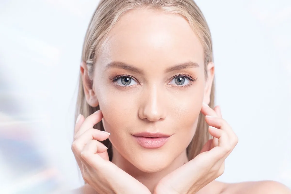 Zdjęcie Rutina de cuidado facial día y noche para una piel radiante y saludable