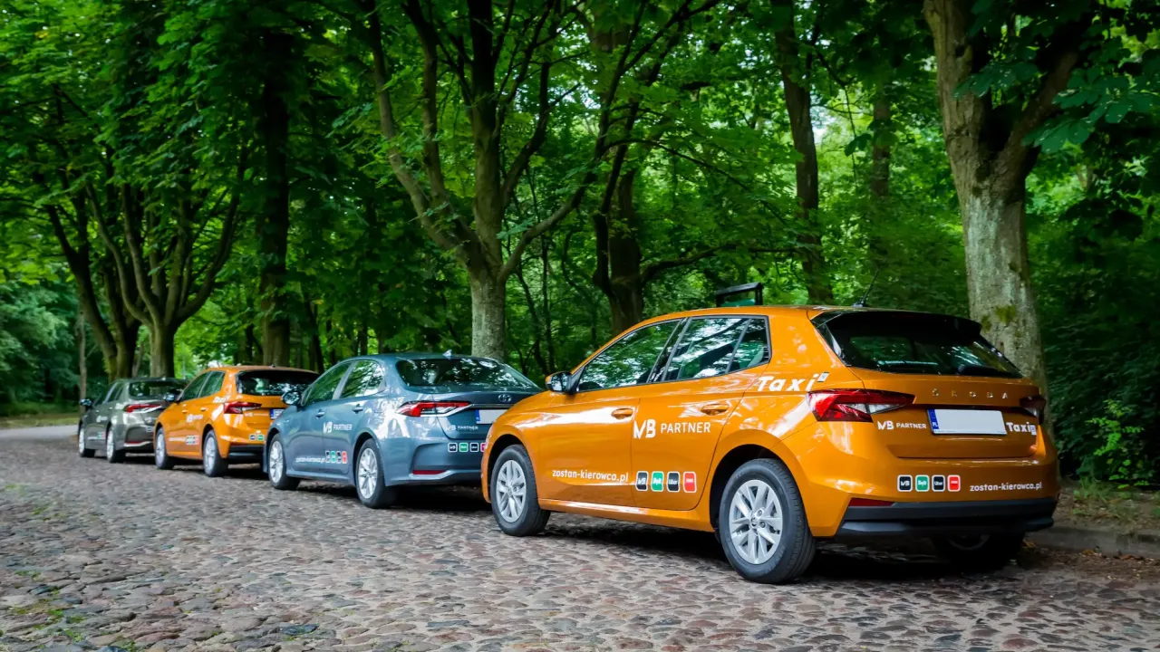 Zdjęcie Ile zarabia kierowca Uber w Warszawie? Poznaj prawdziwe zarobki