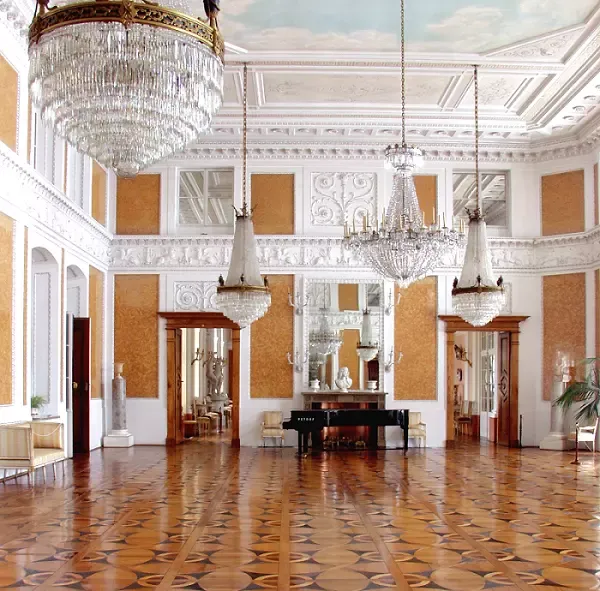 Zdjęcie Muzeum zamek w Łańcucie - Fascynująca historia i niezwykłe atrakcje