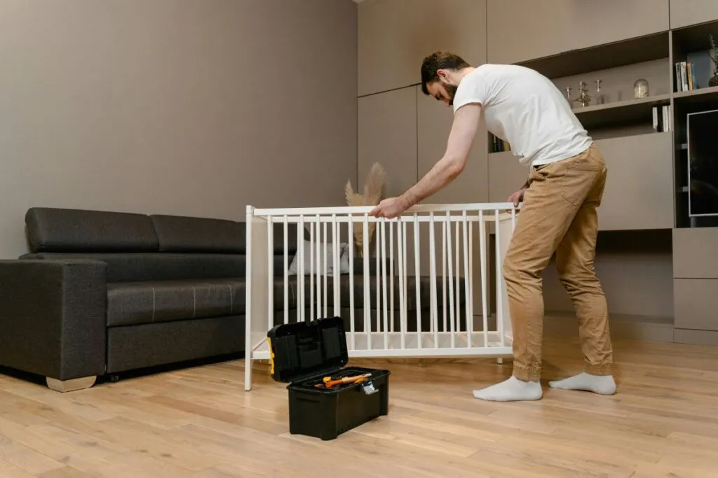 Zdjęcie Ile kosztuje składanie mebli IKEA? Sprawdź ceny i ukryte koszty