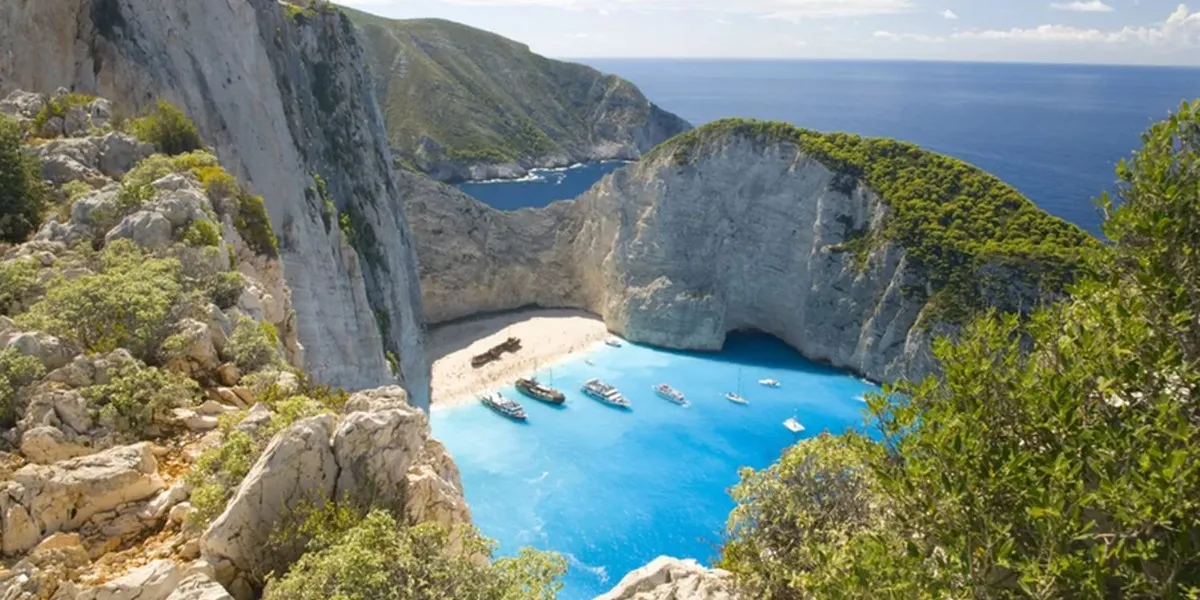 Zdjęcie Najlepsze biura podróży do greckich wysp – wybierz idealną ofertę na wakacje