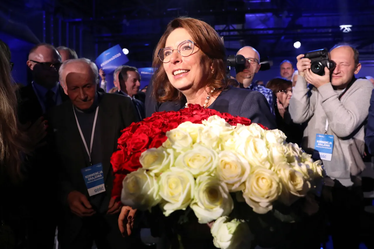 Zdjęcie Kim jest Kidawa-Błońska? Odkryj jej fascynującą historię i osiągnięcia