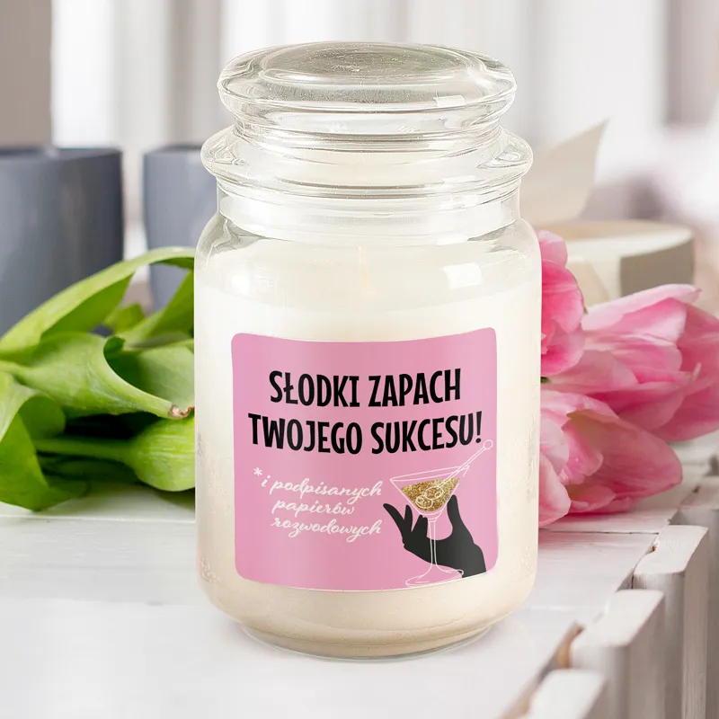Zdjęcie Świeczka o zapachu papierów rozwodowych – humorystyczny prezent na nowy początek